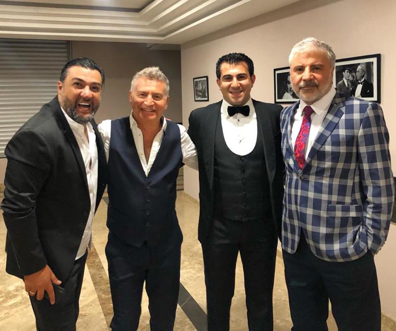 "ვარსკვლავური დესანტი ერევანში" - რა ფოტოებს აქვეყნებს აჩი ფურცელაძე